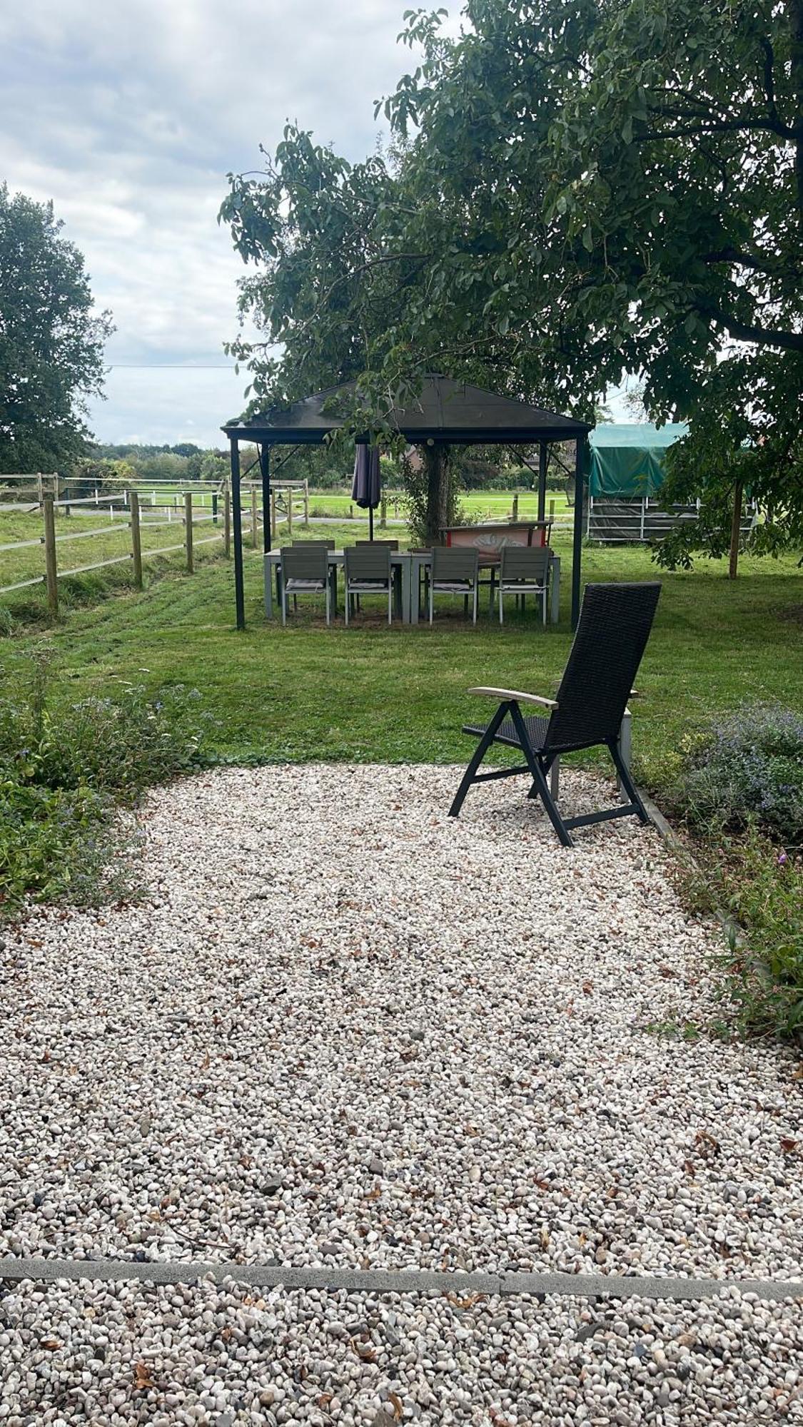 Ks Kotten Bed And Breakfast Rees Buitenkant foto